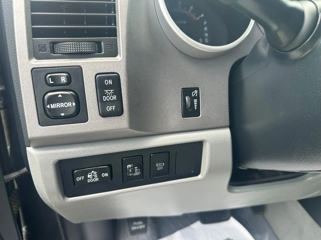 Used 2011 Gray Toyota Grade image 15