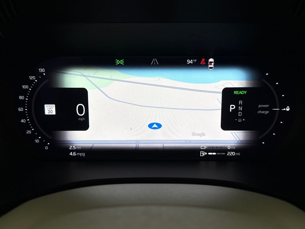 2025 Volvo XC60 Plus - Photo 17