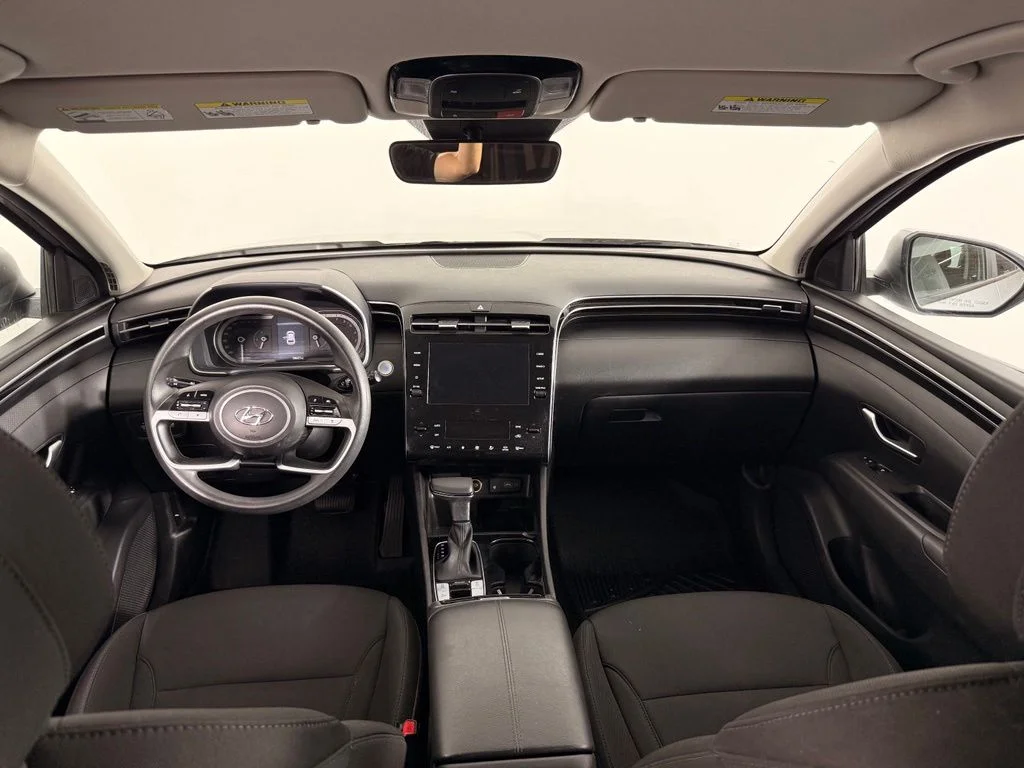 Used 2024 Silver Hyundai SEL image 2