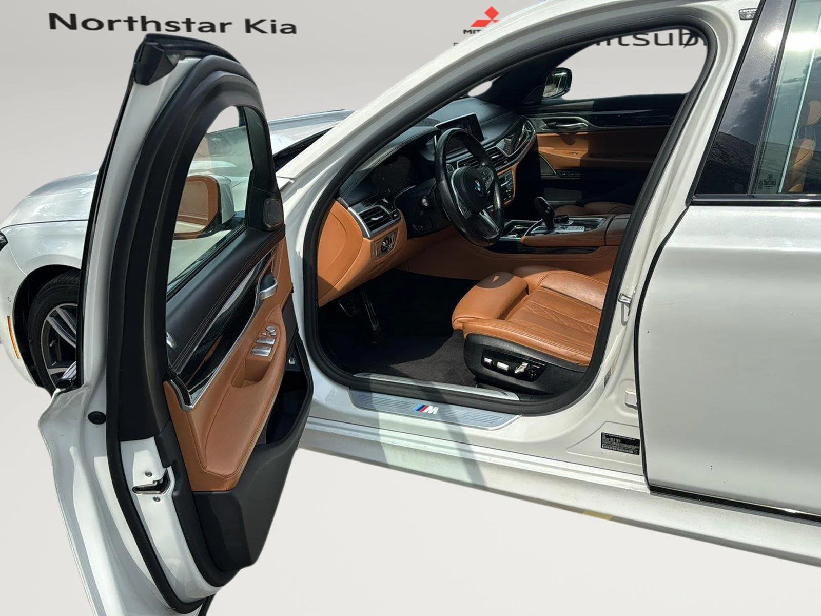 Used 2021 Mineral White Metallic BMW 750i xDrive image 9