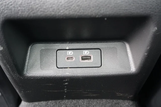 Used 2025 WHITE Nissan SV image 20