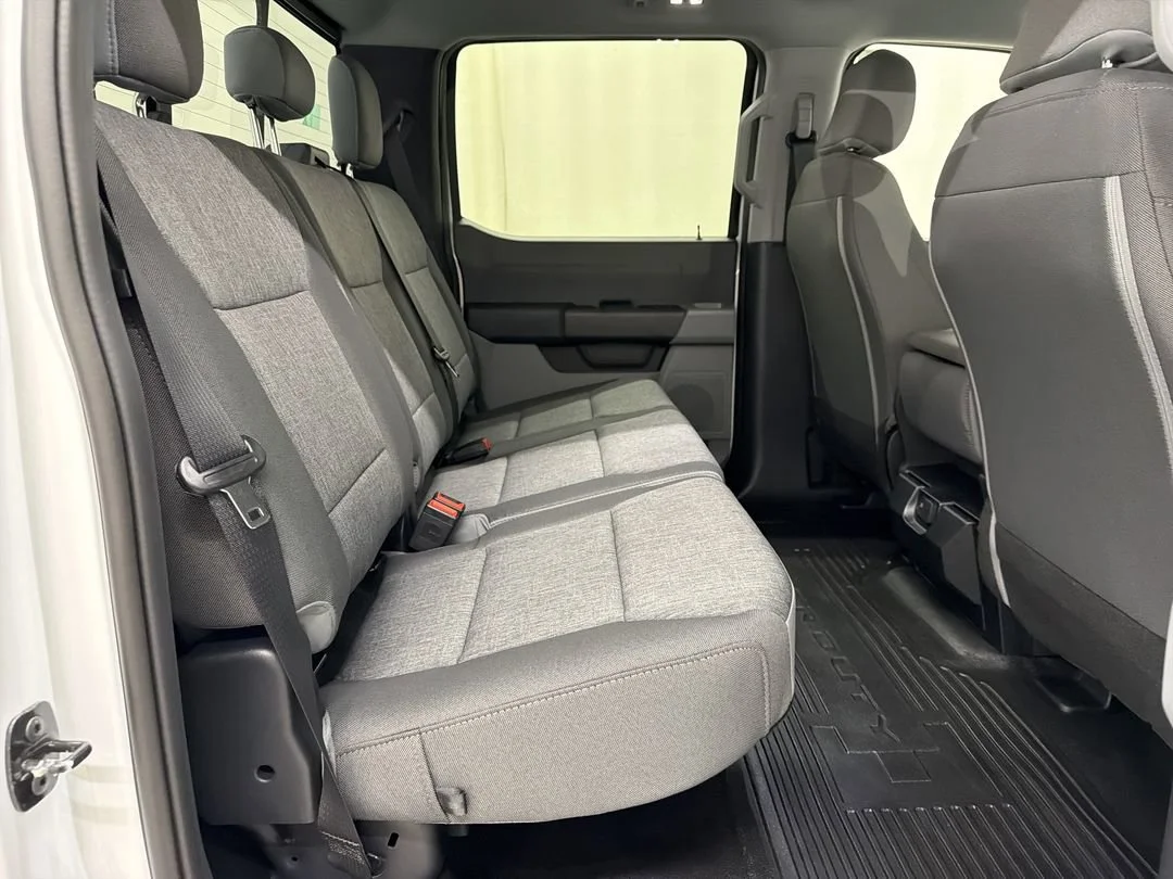 New 2026 Oxford White Ford F-350® XL image 19