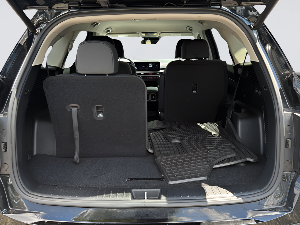 Used 2025 Black Kia EX image 35