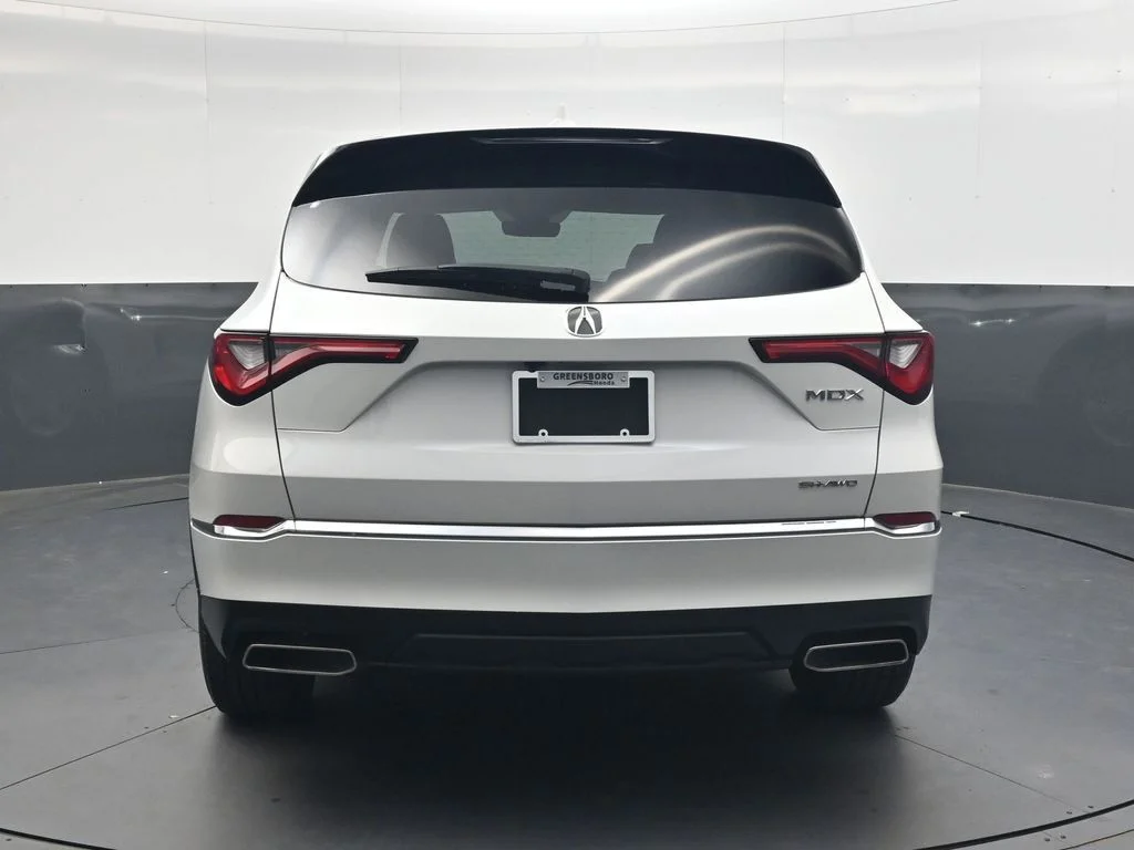 Used 2024 Platinum White Pearl Acura 3.5L image 5