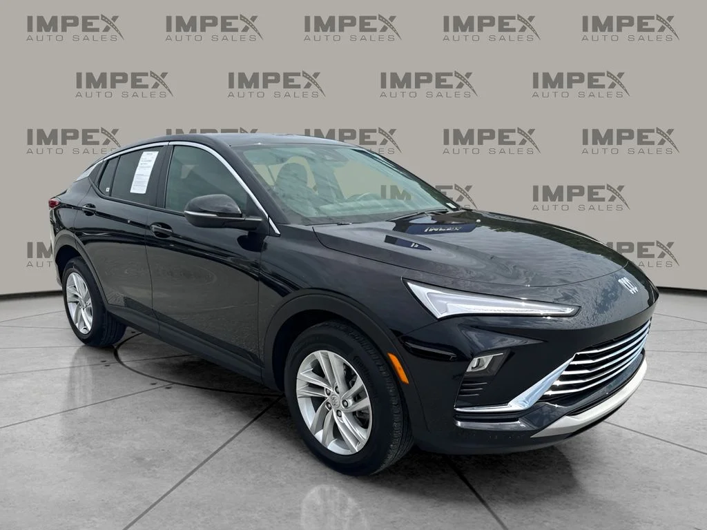 Used 2025 Black Buick Preferred image 4