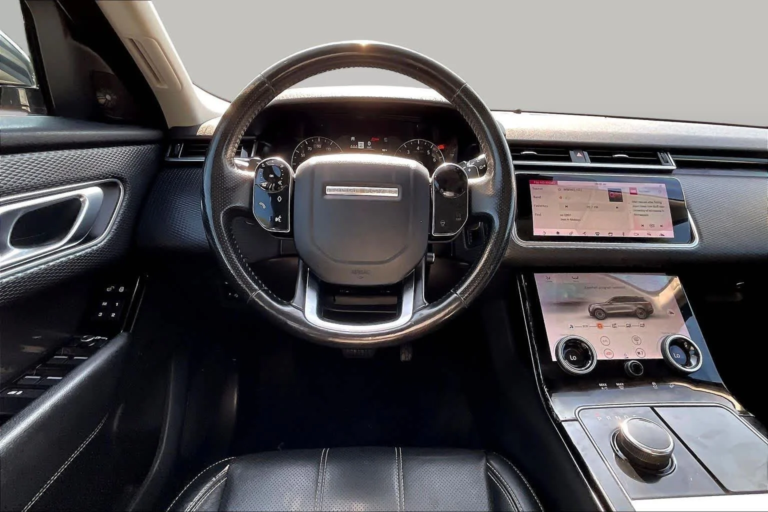 Used 2019 Corris Grey Metallic Land Rover S image 6