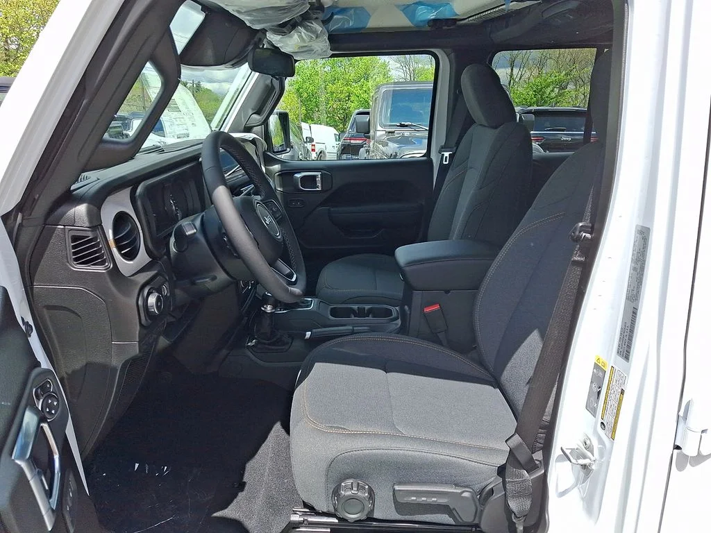 New 2026 Bright White Clear-Coat Exterior Paint Jeep Sport S image 8