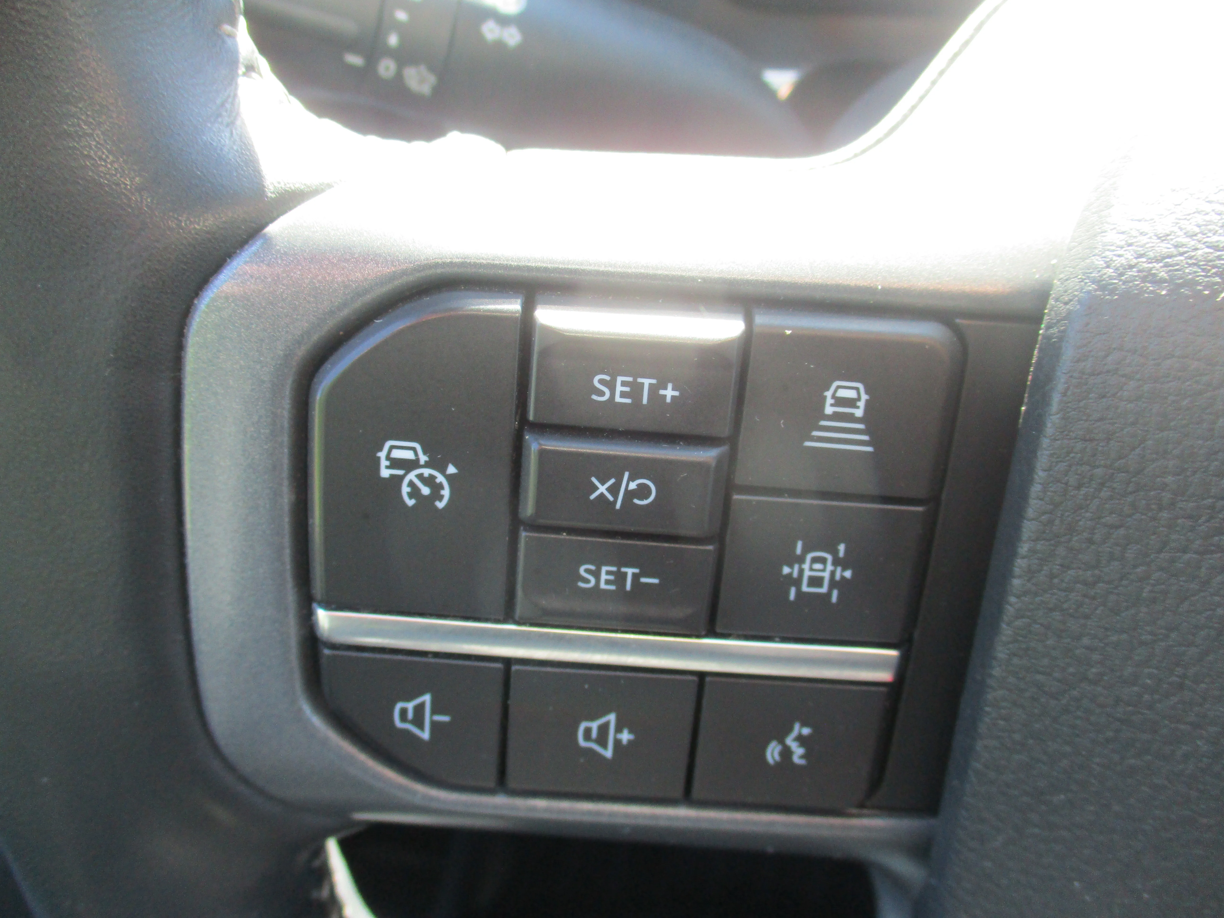 Used 2023 Azure Gray Metallic Tri-Coat Ford LARIAT image 11