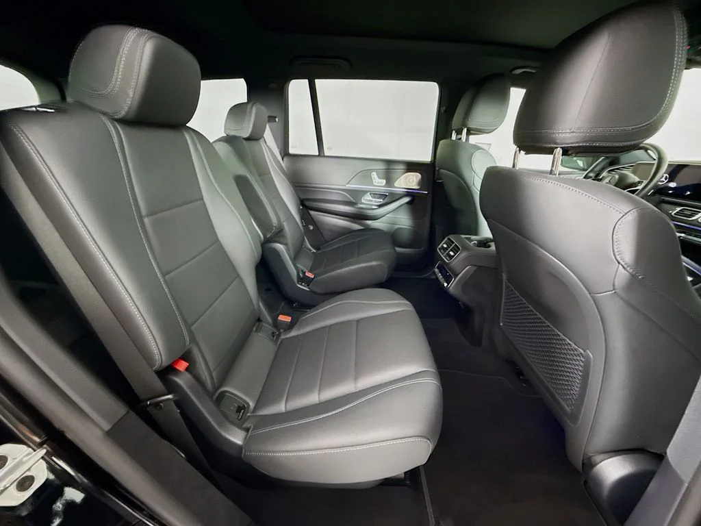 Used 2025 Black Mercedes-Benz GLS 450 image 23