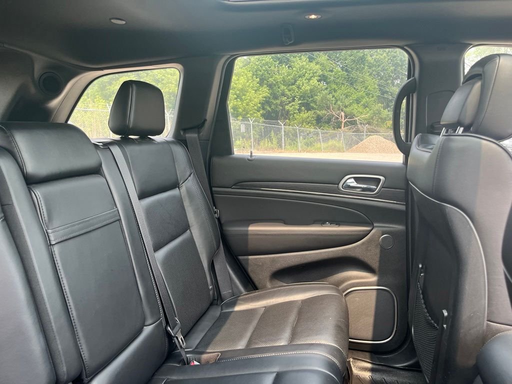 Used 2018 Diamond Black Jeep Overland image 37