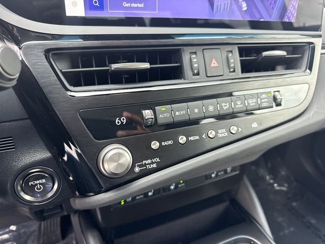Certified Used 2024 White Lexus 300h image 19