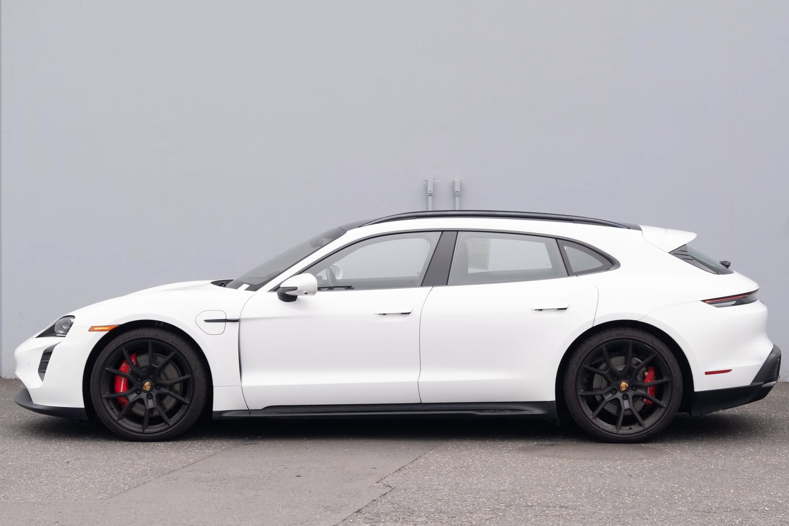 2024 Porsche Taycan GTS - Photo 32
