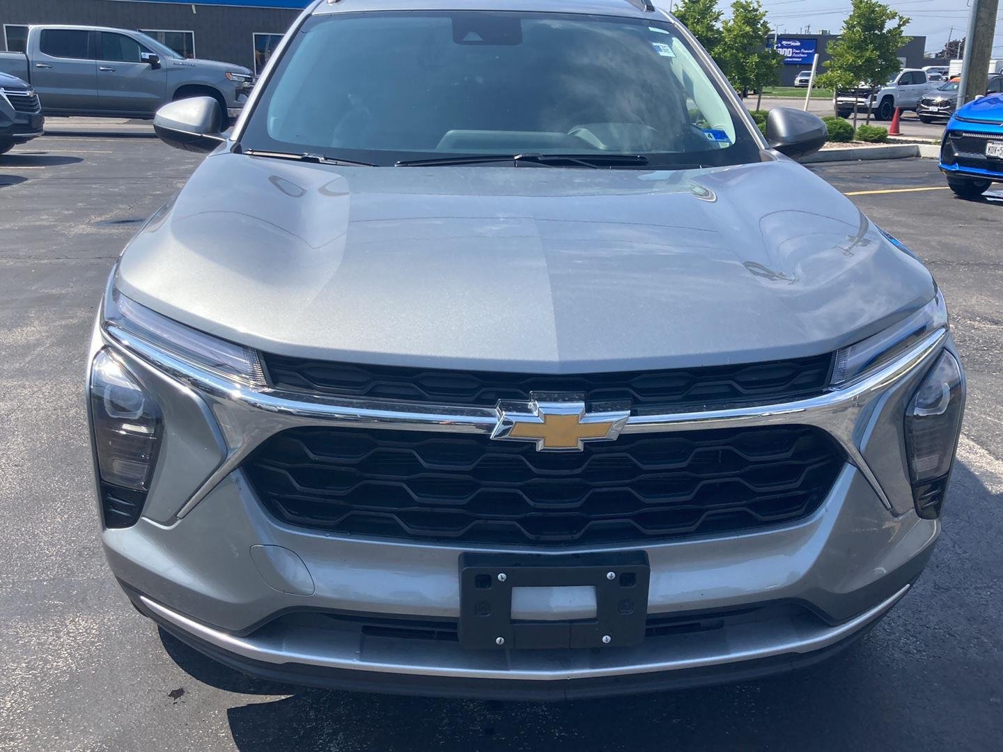 Used 2025 Sterling Gray Metallic Chevrolet LT image 2