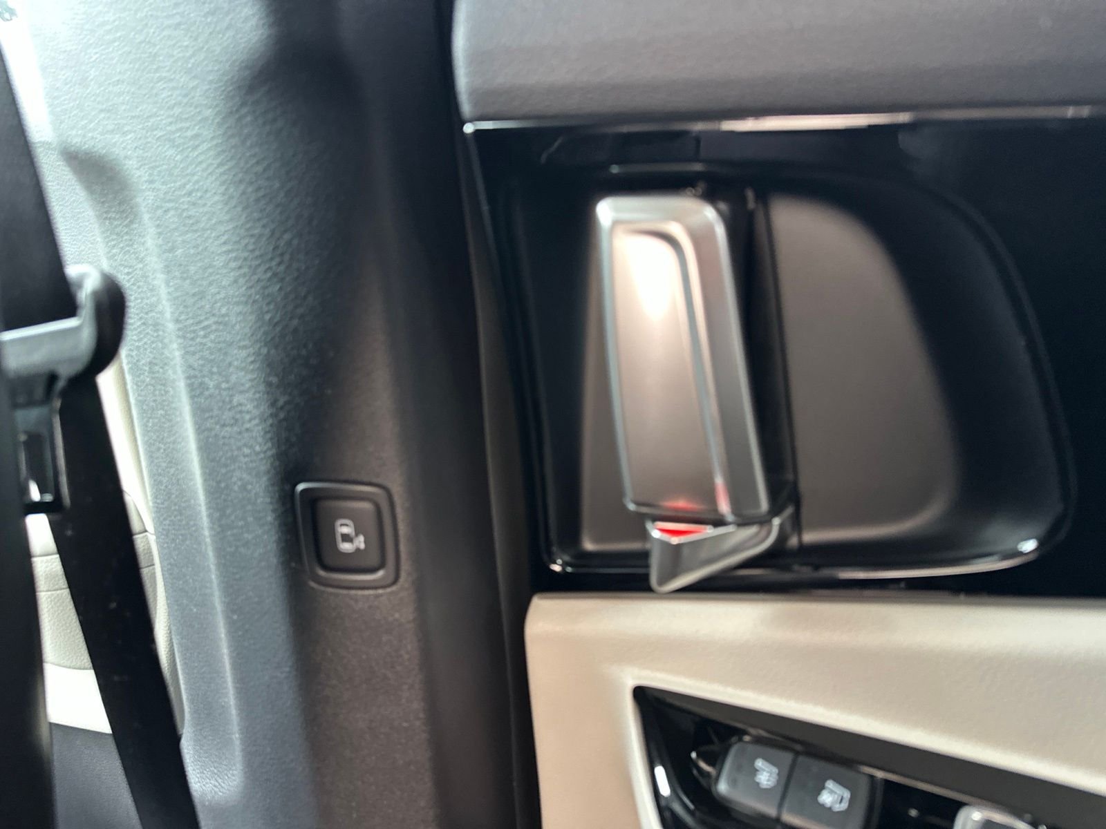 Used 2024 Red Kia SX Prestige image 30