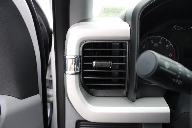 New 2027 Oxford White Ford XL image 44