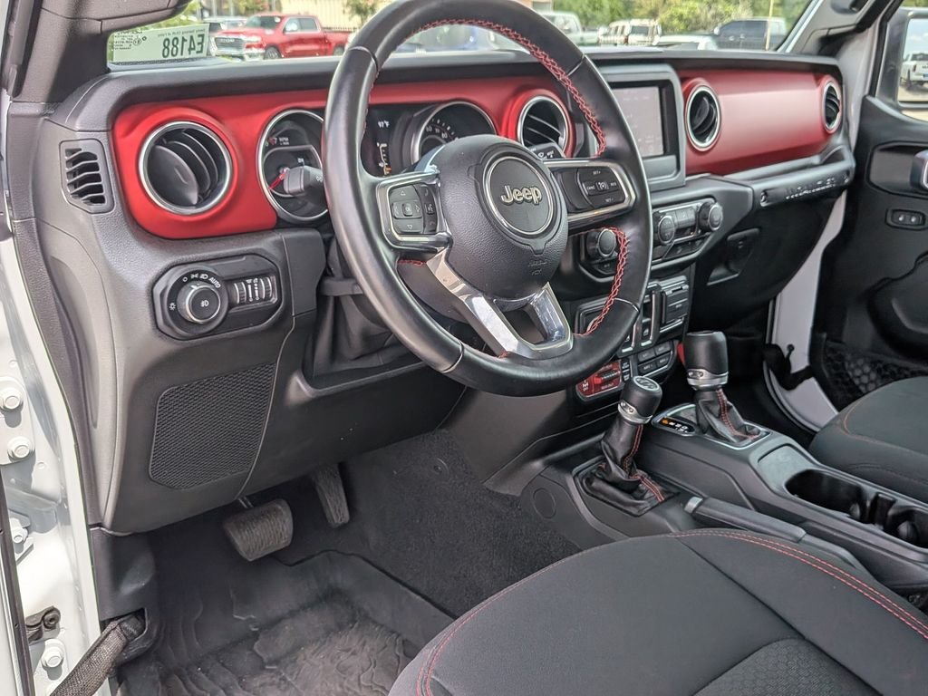 Used 2021 Bright White Clearcoat Jeep Rubicon image 31