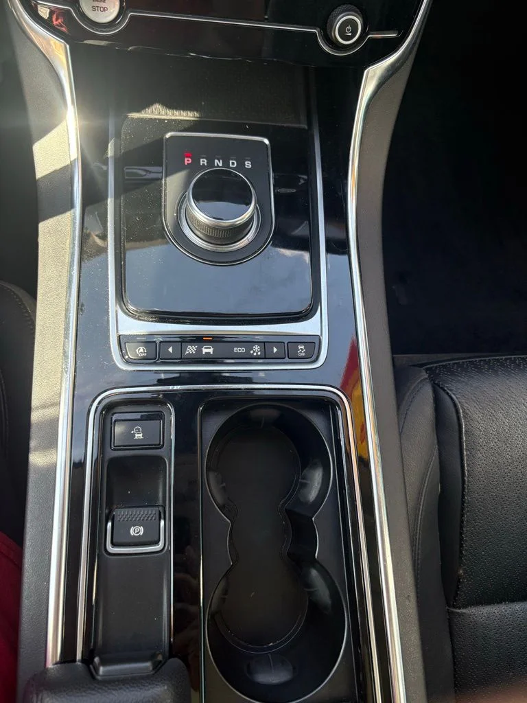 2019 Jaguar XF Prestige - Photo 17