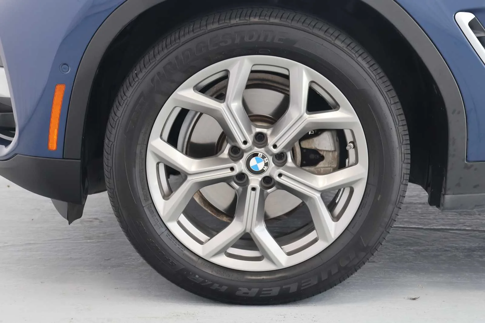 Used 2021 Phytonic Blue Metallic BMW xDrive30e image 9