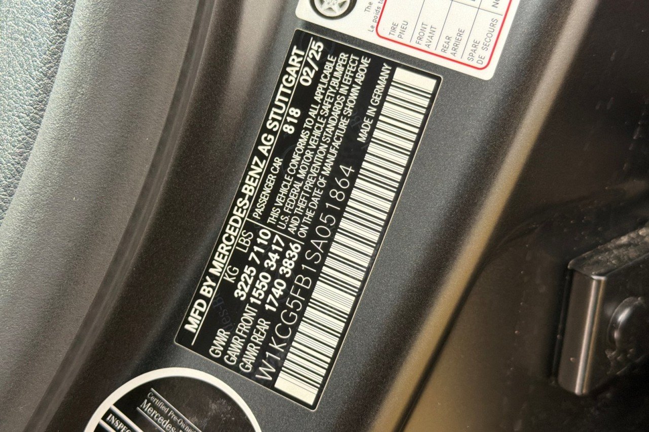 Certified Used 2025 MANUFAKTUR Graphite Grey Magno Mercedes-Benz AMG® EQS image 27