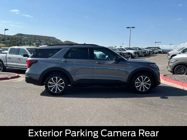 Used 2025 Gray Ford ST-Line image 6