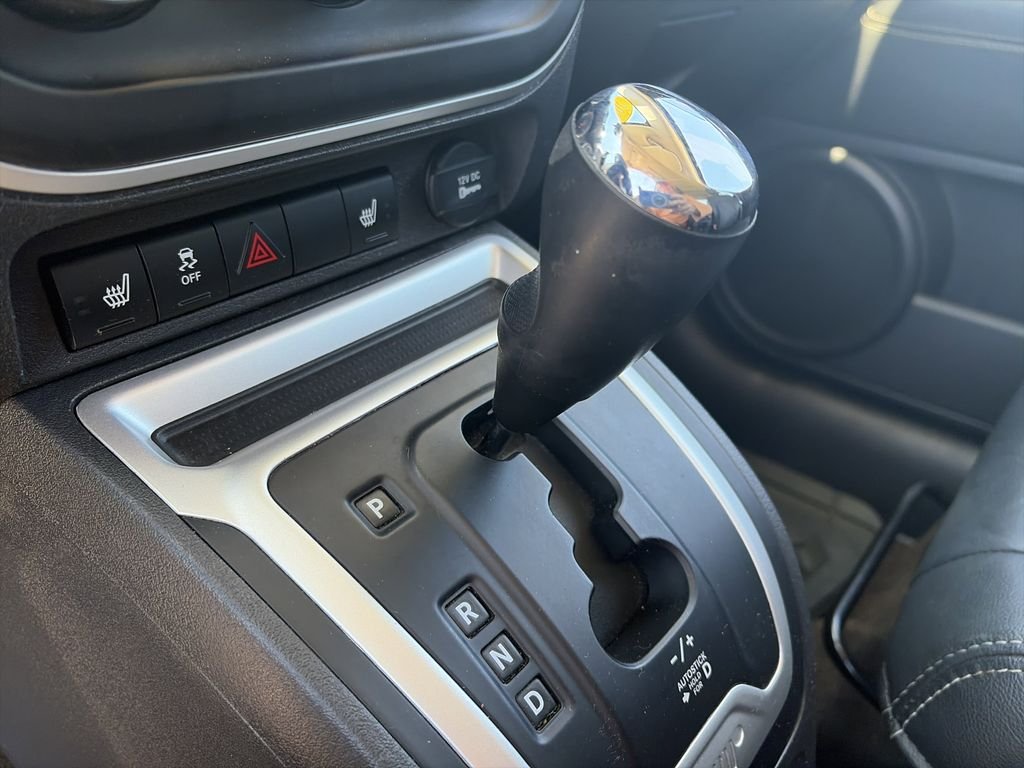 Used 2017 Red Jeep Latitude image 22