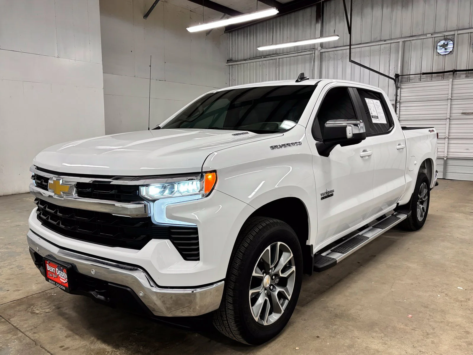 Used 2026 White Chevrolet LT image 3