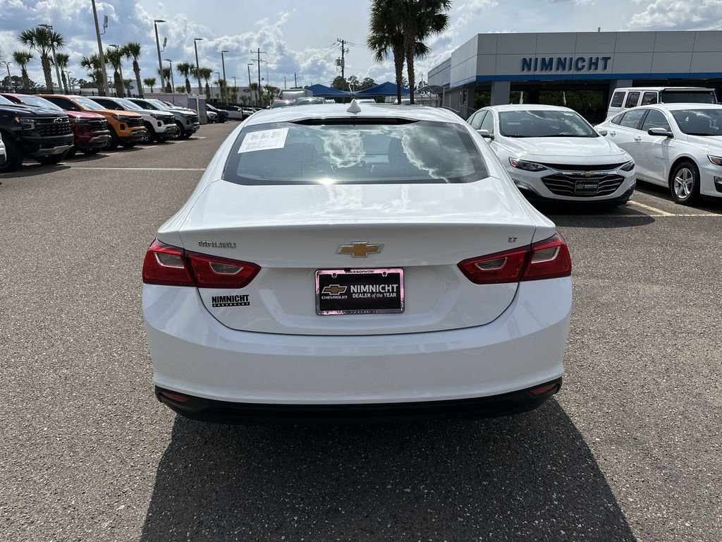 Used 2023 Summit White Chevrolet LT image 15