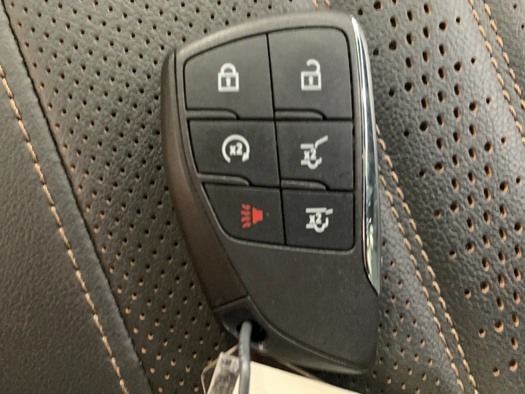 Used 2025 Sterling Gray Metallic Chevrolet High Country image 33