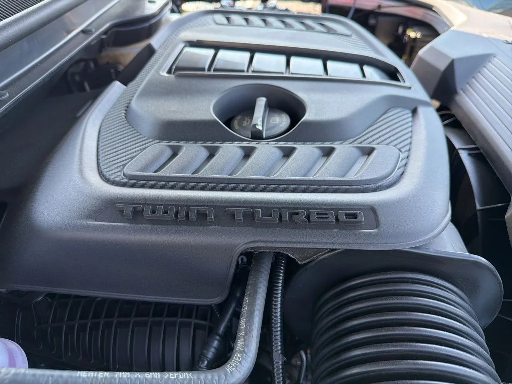 New 2026 Silver-Zynith Exterior Paint Jeep Limited Reserve image 9