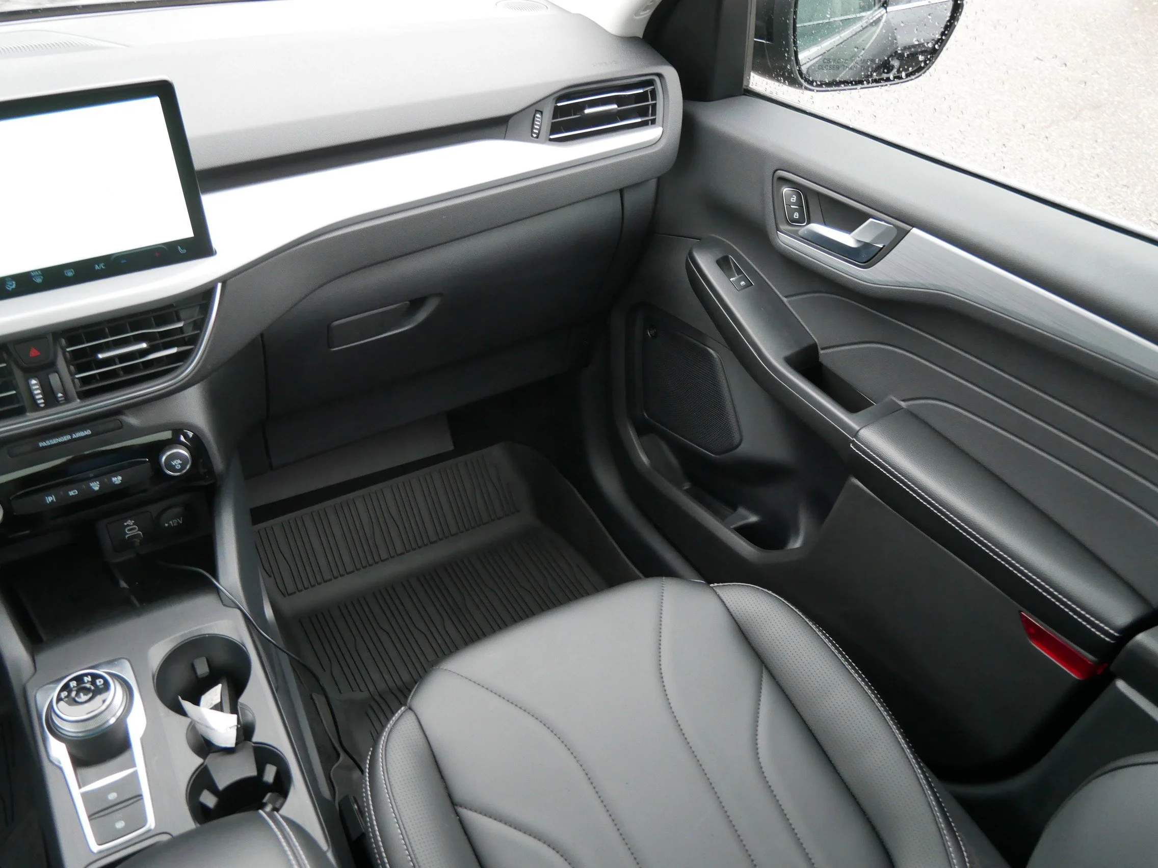 New 2025 Agate Black Metallic Ford PHEV image 11