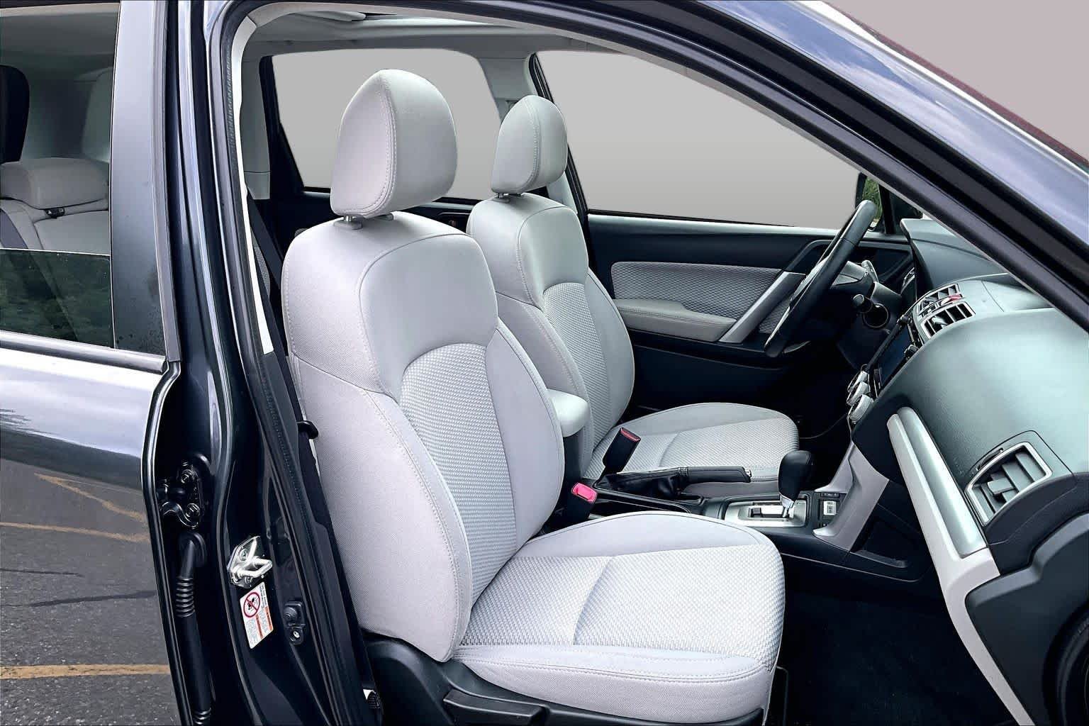 Used 2017 Dark Gray Metallic Subaru Premium image 8