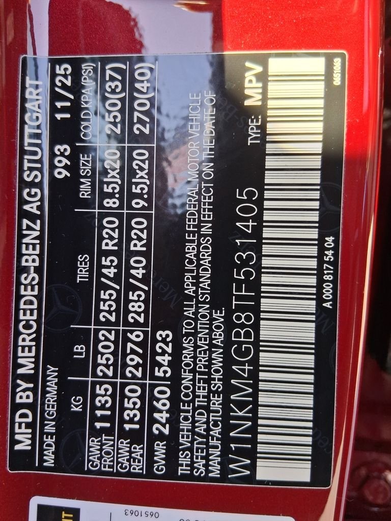 New 2026 MANUFAKTUR Patagonia Red Metallic Mercedes-Benz GLC 300 image 30