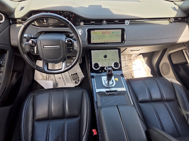 Used 2020  Land Rover R-Dynamic SE image 10