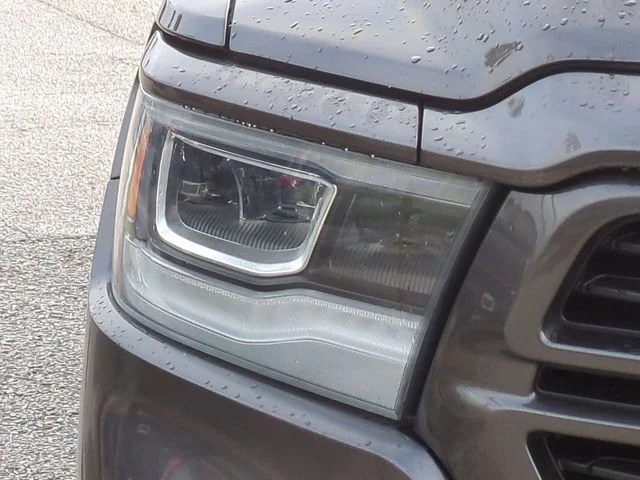 Certified Used 2023 Granite Crystal Clearcoat Metallic Ram Laramie image 10