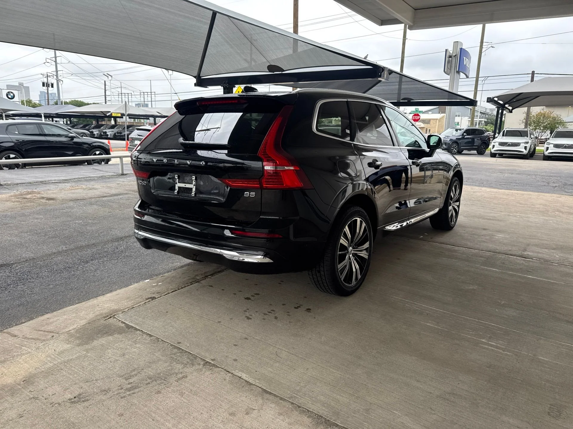 Certified Used 2023 Black Stone Volvo Plus image 5
