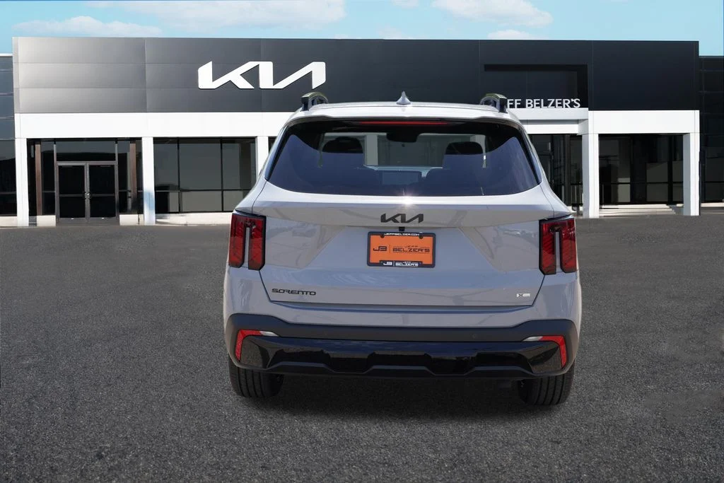 New 2026 Wolf Gray Kia X-Line SX image 4
