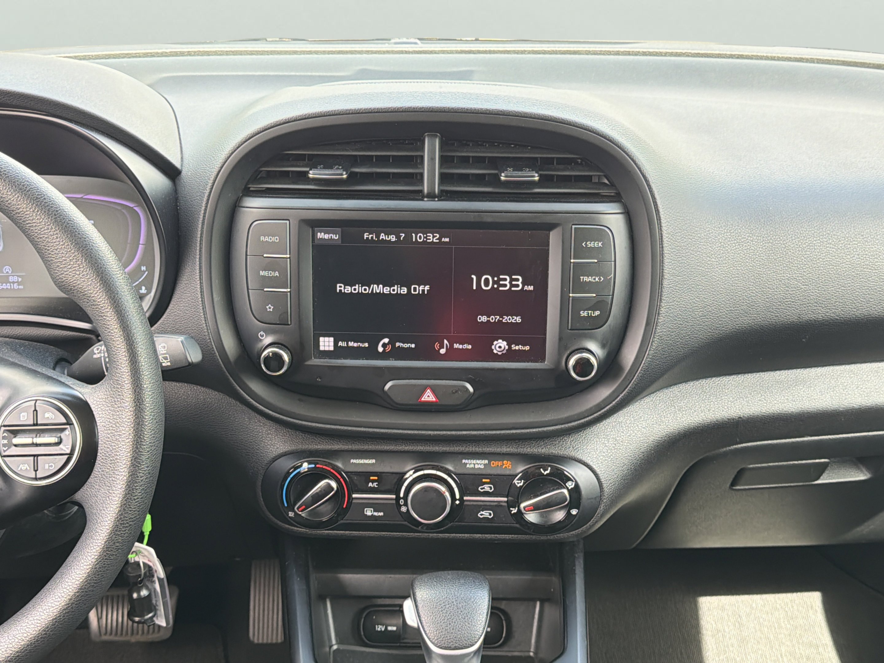 Used 2024 Snow White Pearl Kia LX image 10