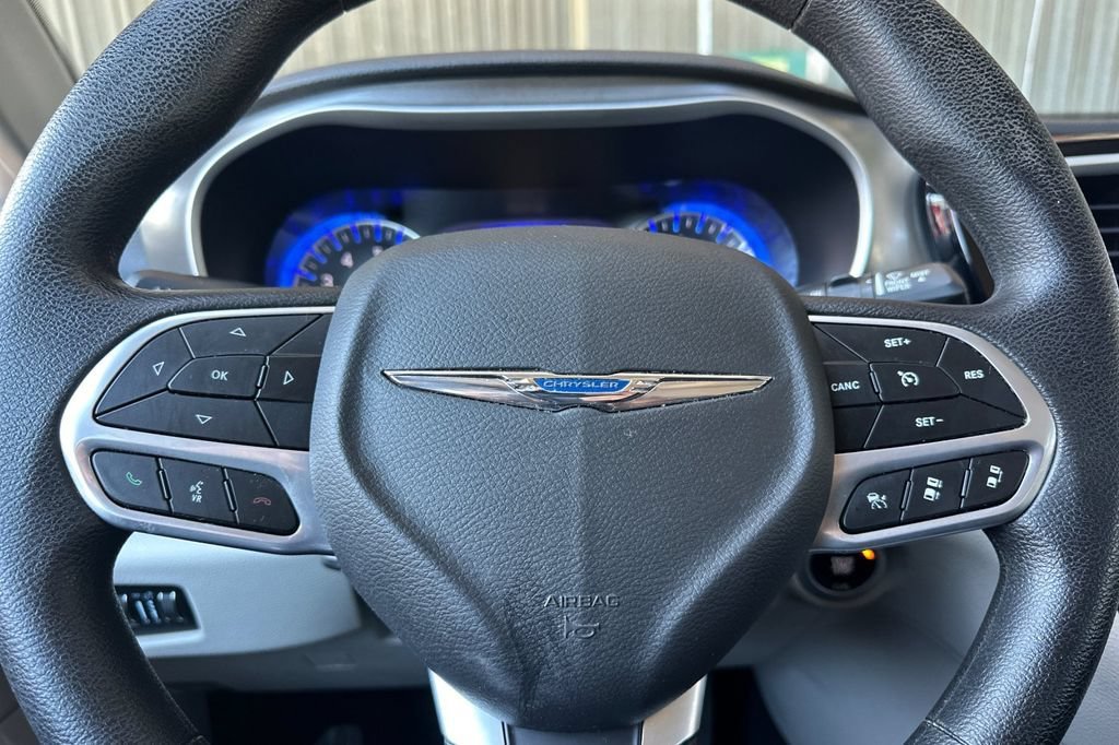 2021 Chrysler Pacifica Touring - Photo 24