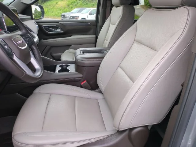 Used 2023 Silver GMC SLT image 15