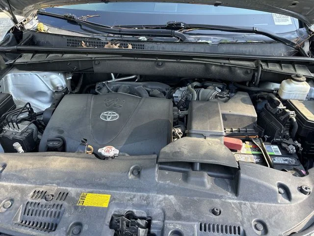 Used 2019 Silver Toyota Limited image 28