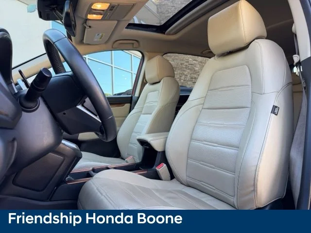 Used 2019 Red Honda Touring image 22