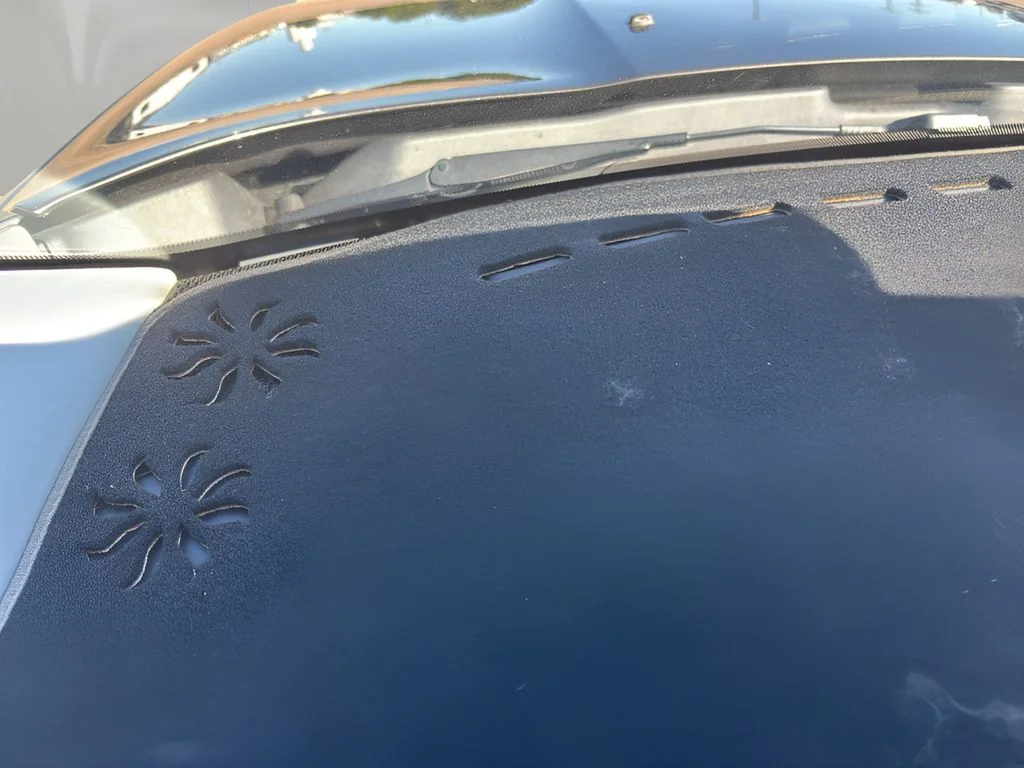 Used 2017 Granite Crystal Metallic Clearcoat Jeep Latitude image 10