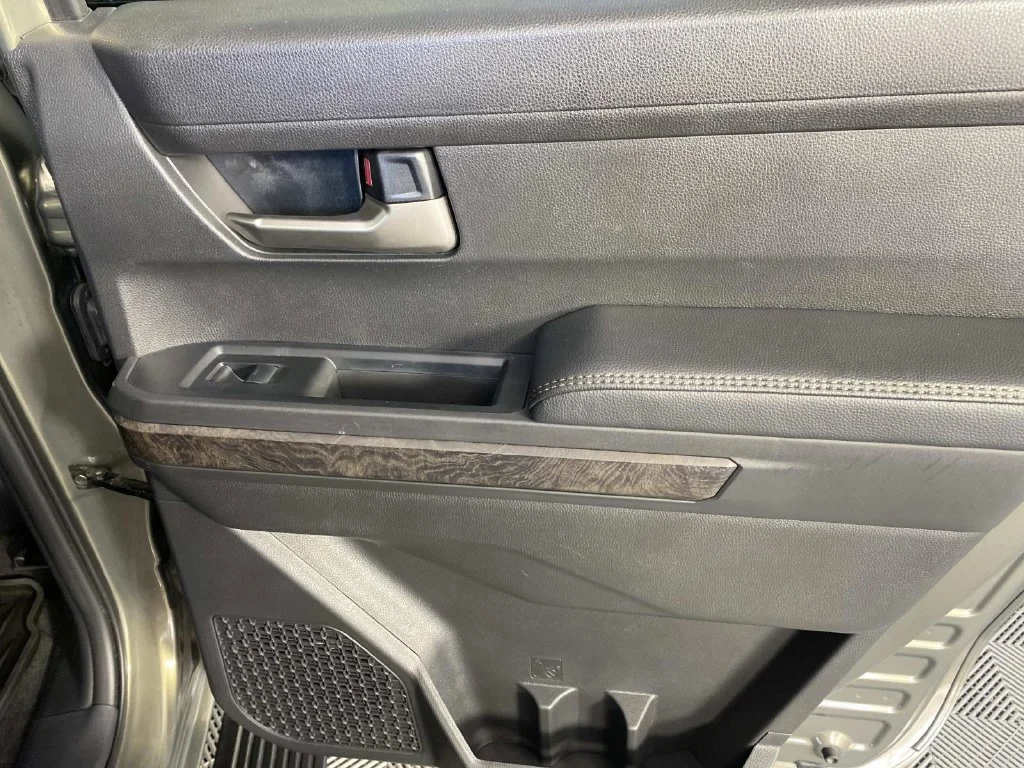 Used 2025 Bronze Toyota Limited image 26