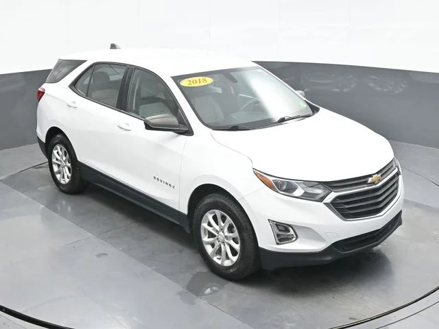Used 2018 White Chevrolet LS image 14