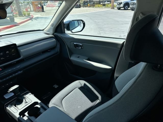 New 2027 Snow White Pearl Kia S image 23