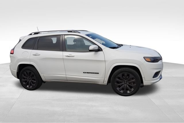 Used 2019 White Jeep Limited image 2