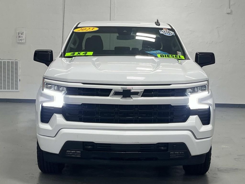 Used 2023 Summit White Chevrolet RST image 3
