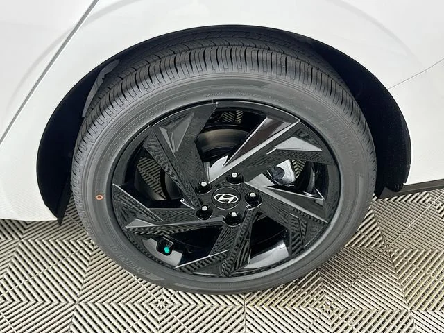 New 2026 Hyundai ELANTRA SEL Sport