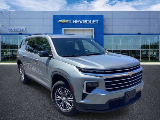 2024 Chevrolet Traverse FWD LT