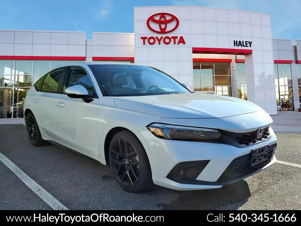 2023 Honda Civic Sport Touring CVT's photo